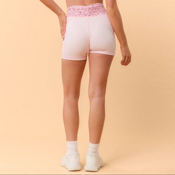 Blogilates Women's Ruched Waist Bike Shorts - Pink Gingham M - Picture 2 of 16